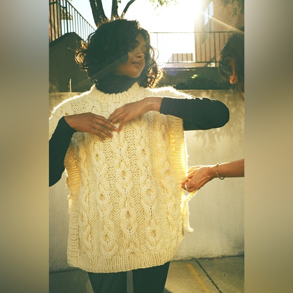 Mirstores Noughts & Crosses Wool Tabard Chunky Sweater Vest XS - Picture 9 of 9